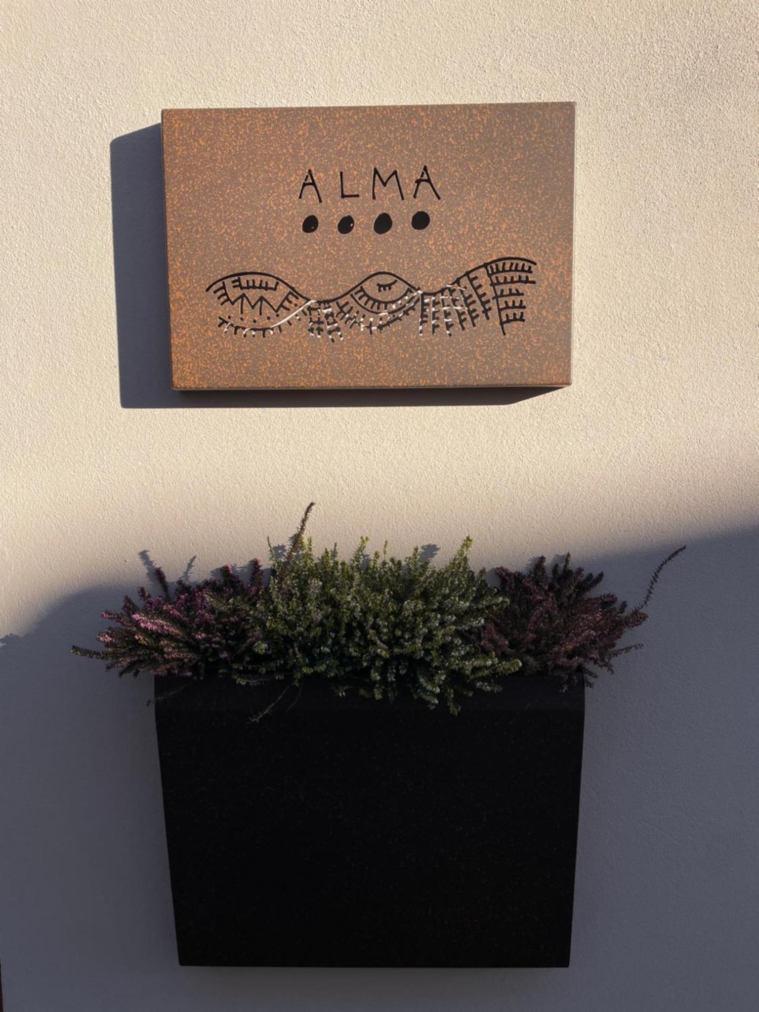 شقة Alma I Luoghi Dell Anima Diano dʼAlba المظهر الخارجي الصورة